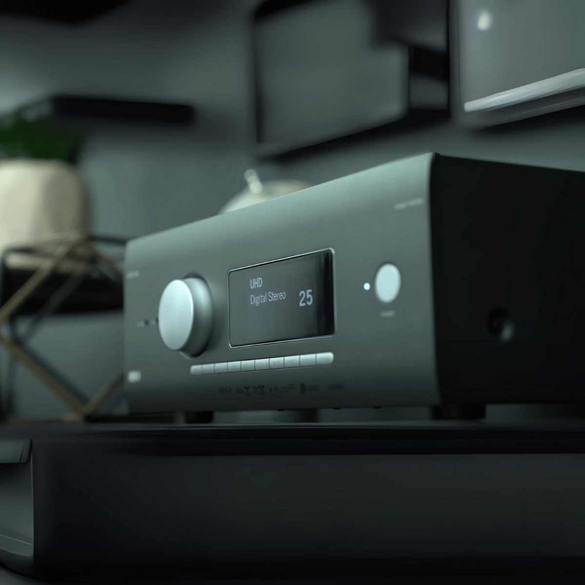 Arcam AVR11 7-channel AV Receiver