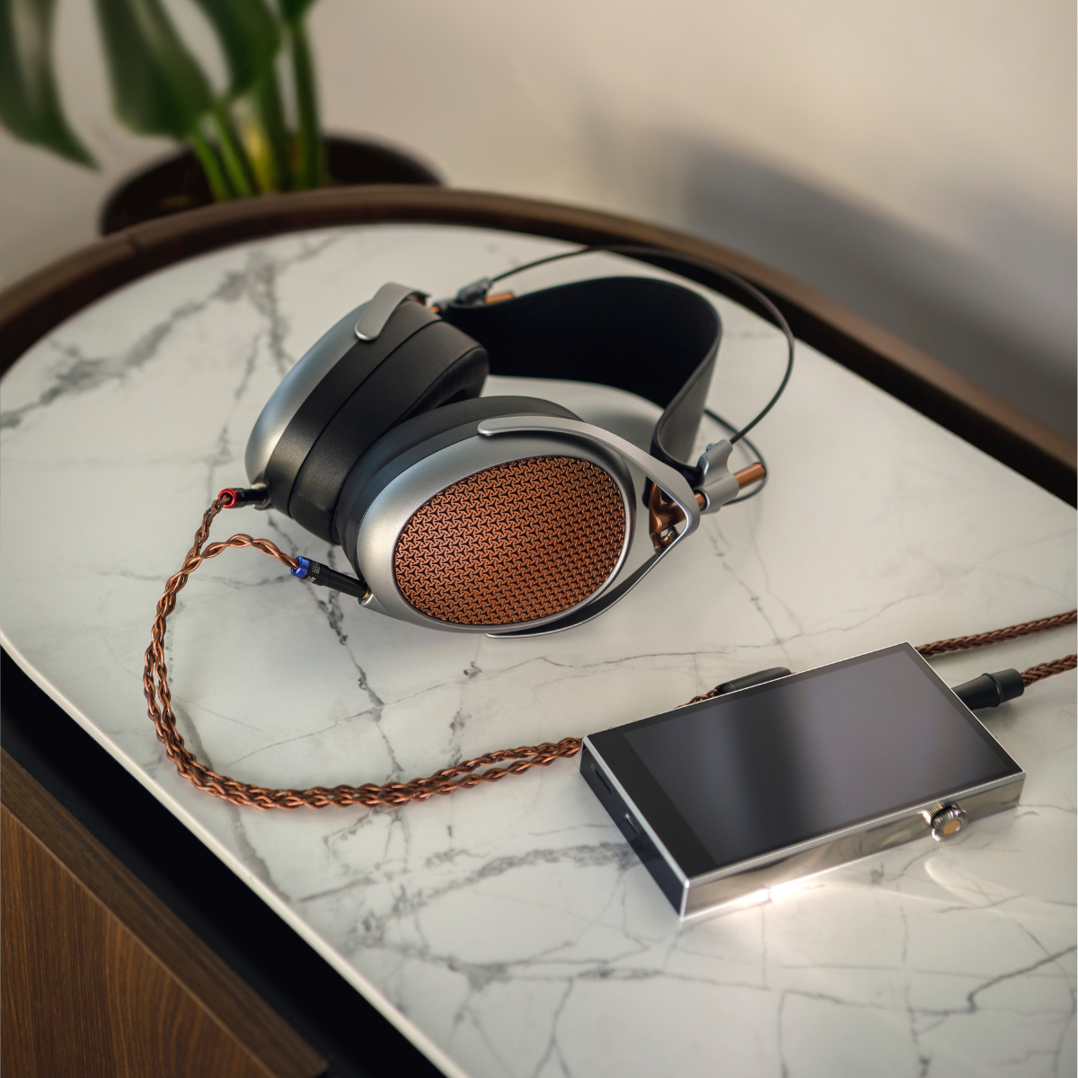 Meze Poet Open Back Headphones #colour_bronze