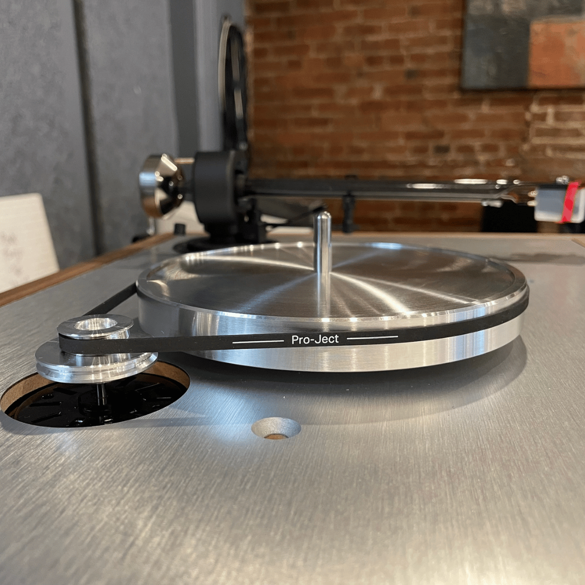 Pro-Ject The Classic Evo Turntable Walnut