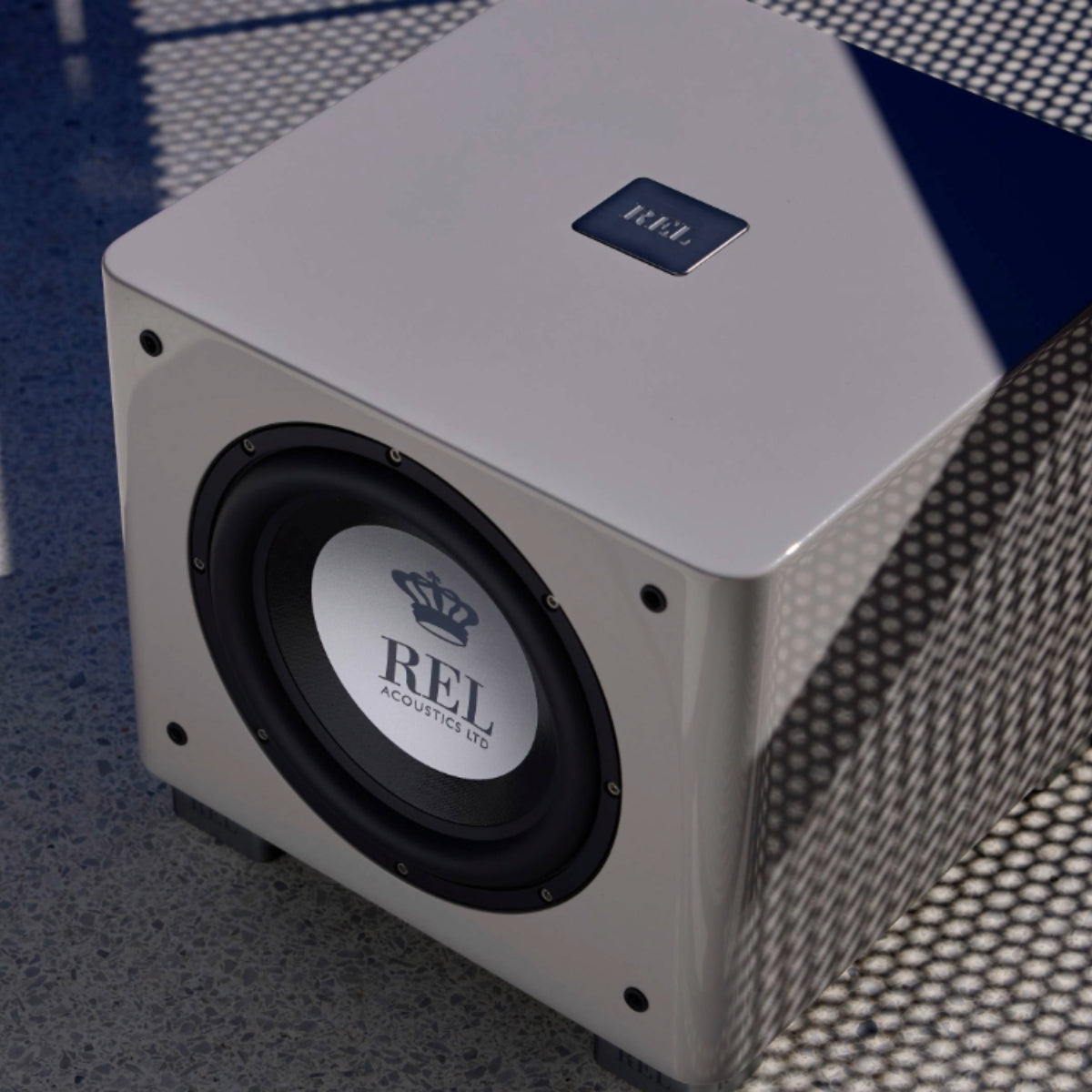 REL T9X 10" subwoofer #colour_high gloss grey