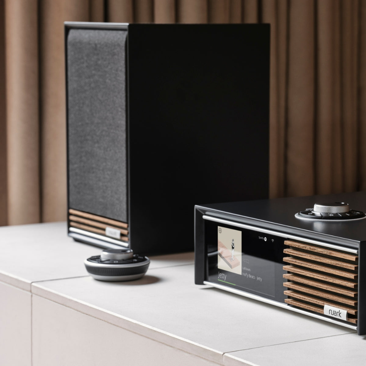 Ruark Sabre R Bookshelf Speakers #colour_Satin charcoal cabinet and walnut grille