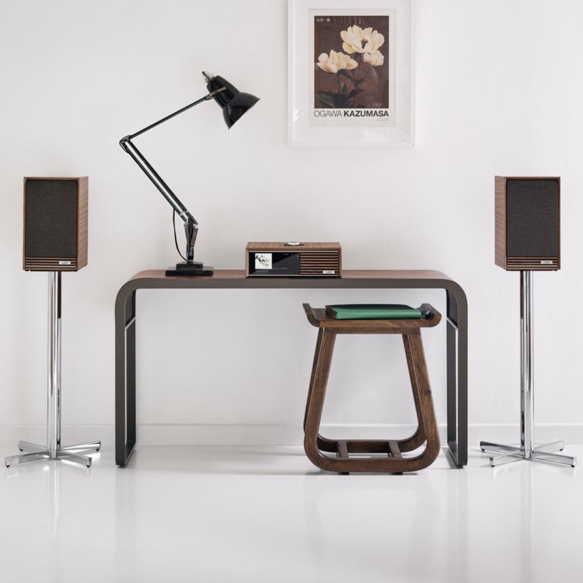 Ruark Sabre R Bookshelf Speakers #colour_Fused walnut veneer cabinet and grille