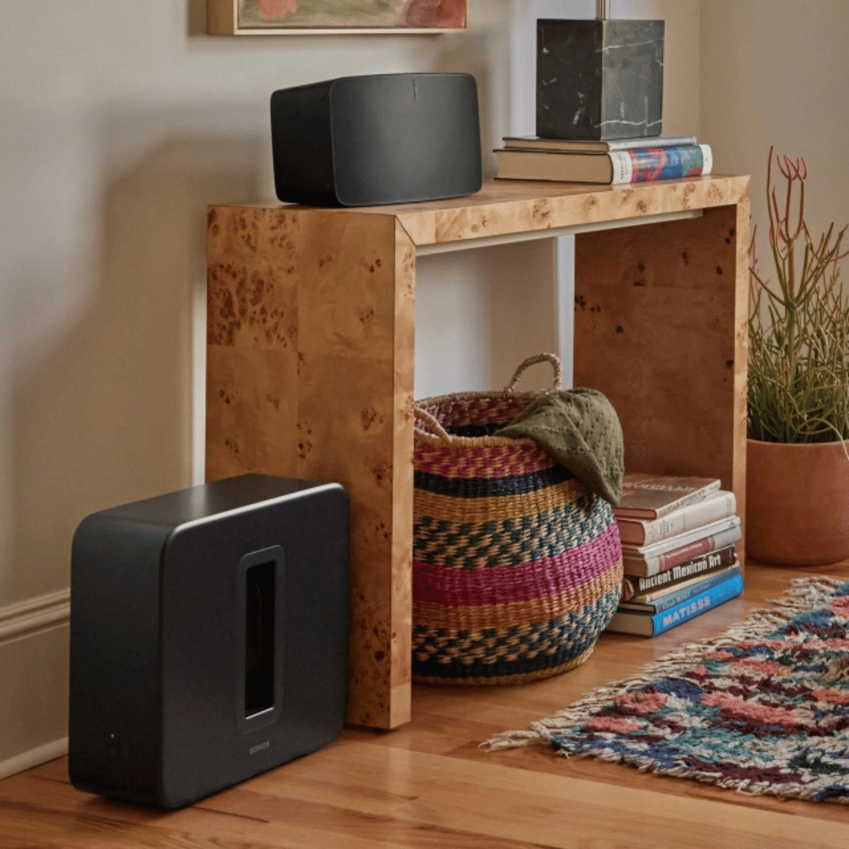 Sonos Sub 4 Premium Wireless Subwoofer Black #colour_black