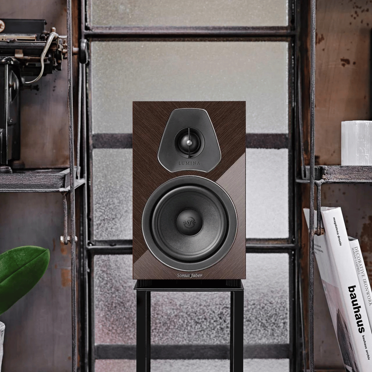 Sonus Faber Lumina II Amator Bookshelf Speakers