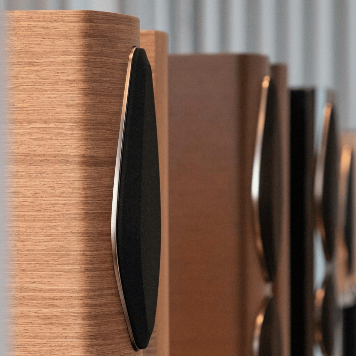 Sonus Faber Sonetto III G2 Floorstanding Speakers #colour_walnut