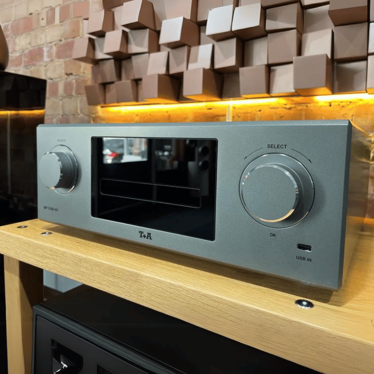 T+A Hi-Fi MP 3100 HV Multi Source SACD Player Titanium #colour_titanium