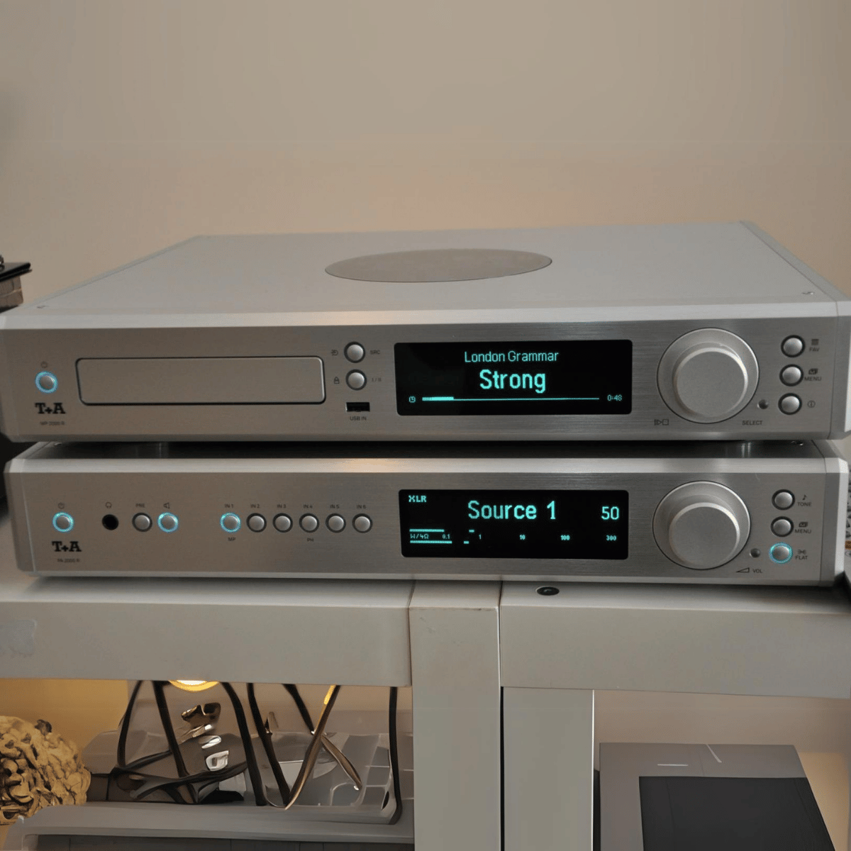 T+A Hi-Fi PA 2000 R Integrated Amplifier Silver #colour_silver