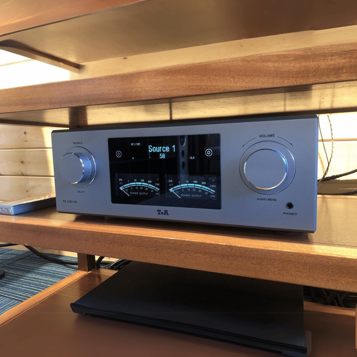 T+A Hi-Fi PA 3100 HV Integrated Amplifier Titanium #colour_titanium